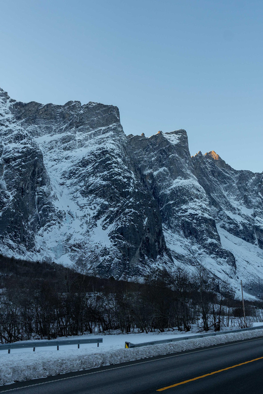 Åndalsnes: Guided Bus Tour to Troll Wall