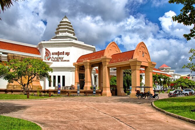 Angkor National Museum With Transport