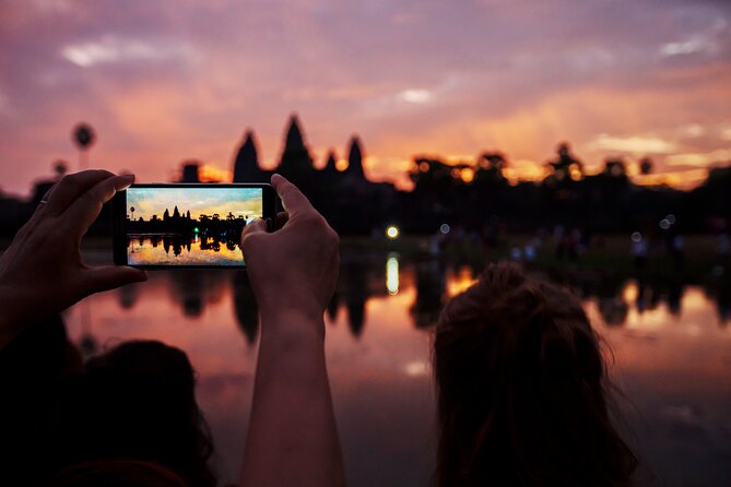 Angkor Sunrise Small Group Tour Inclusive Breakfast and Lunch