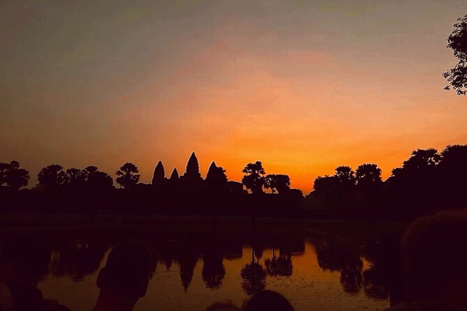 Angkor Sunrise Tours With Benteay Srei and Bengmealea Landmine,