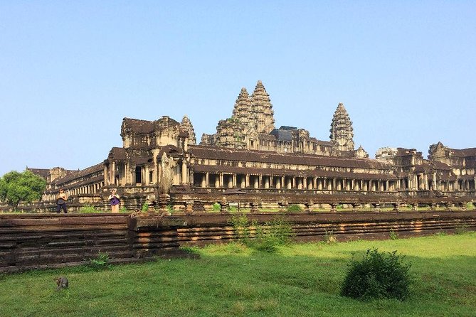 Angkor Wat Sunrise Tour