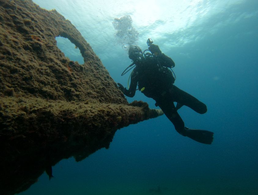 Angra Do Heroismo: SSI Try Scuba Program in a Shipwreck