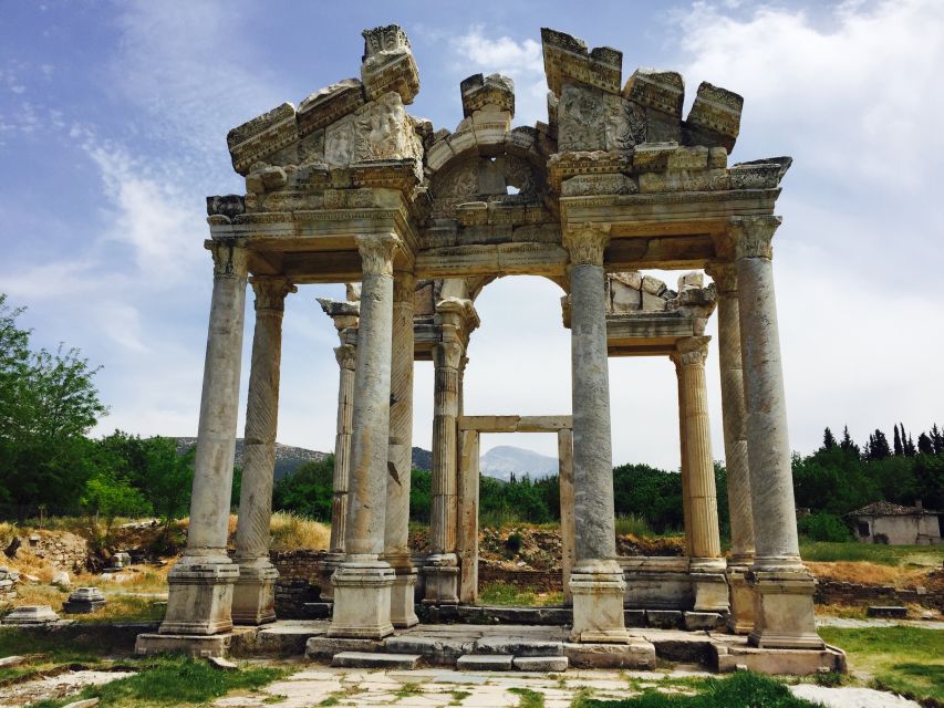 Aphrodisias&Pamukkale Tour With Lunch From Izmir&Kusadasi