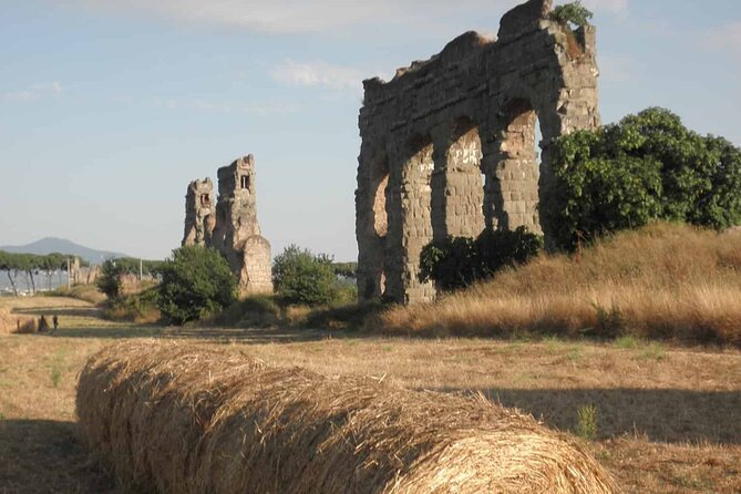 Appian Way E-Bike Tour With Gourmet Picnic and Catacombs