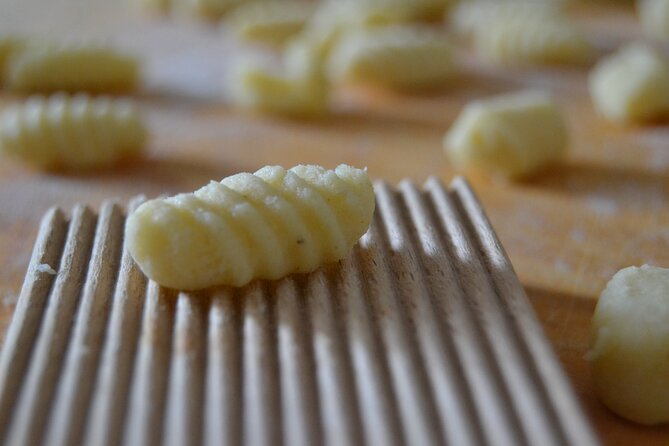 Apulian Cooking Class, Fresh Pasta and Focaccia or Tiramisu