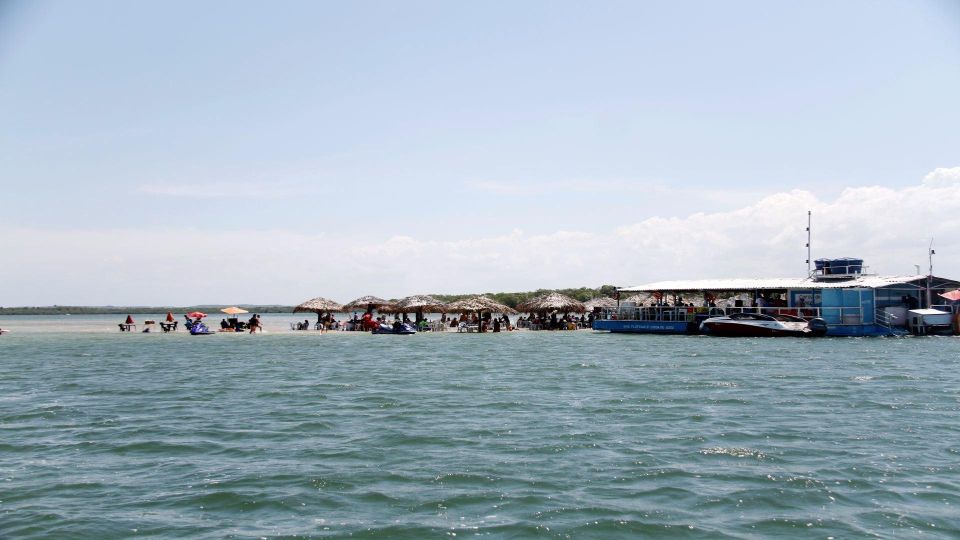 Aracaju: Tour to Croa Goré and Namorados Island