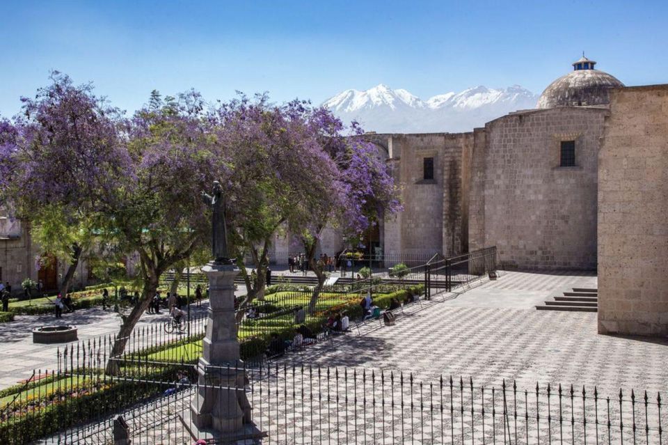 Arequipa Walking Tour and Santa Catalina Monastery