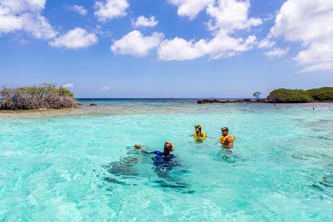 Aruba Lagoon Cruise With Onboard Chef and Signature Cocktails