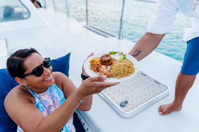 Aruba Sunset Sail With Caribbean Dinner and Live Music