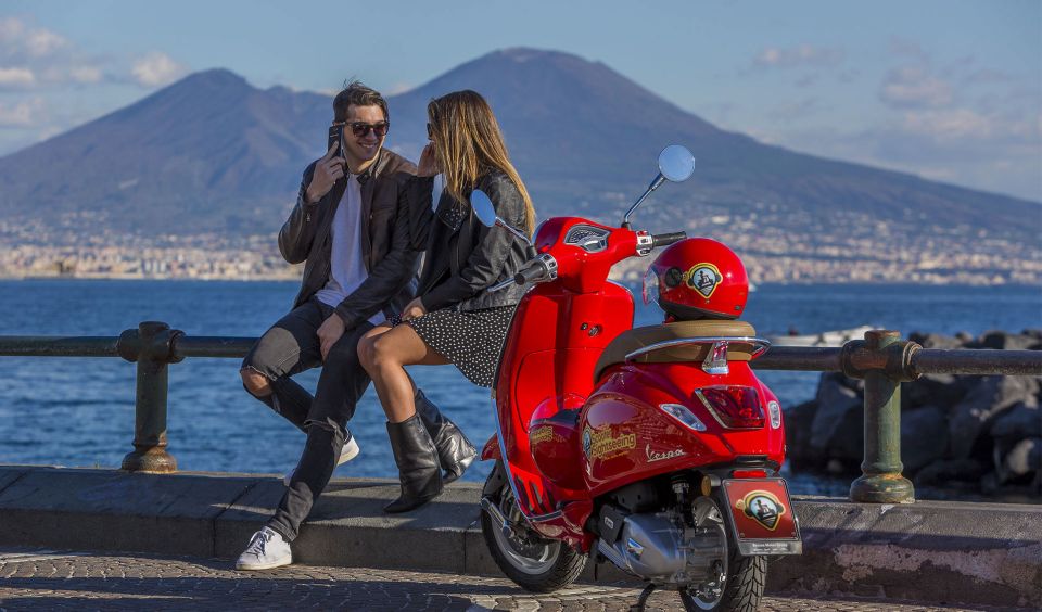 Audioguided Amazing Vespa Tour of Naples – With Driver