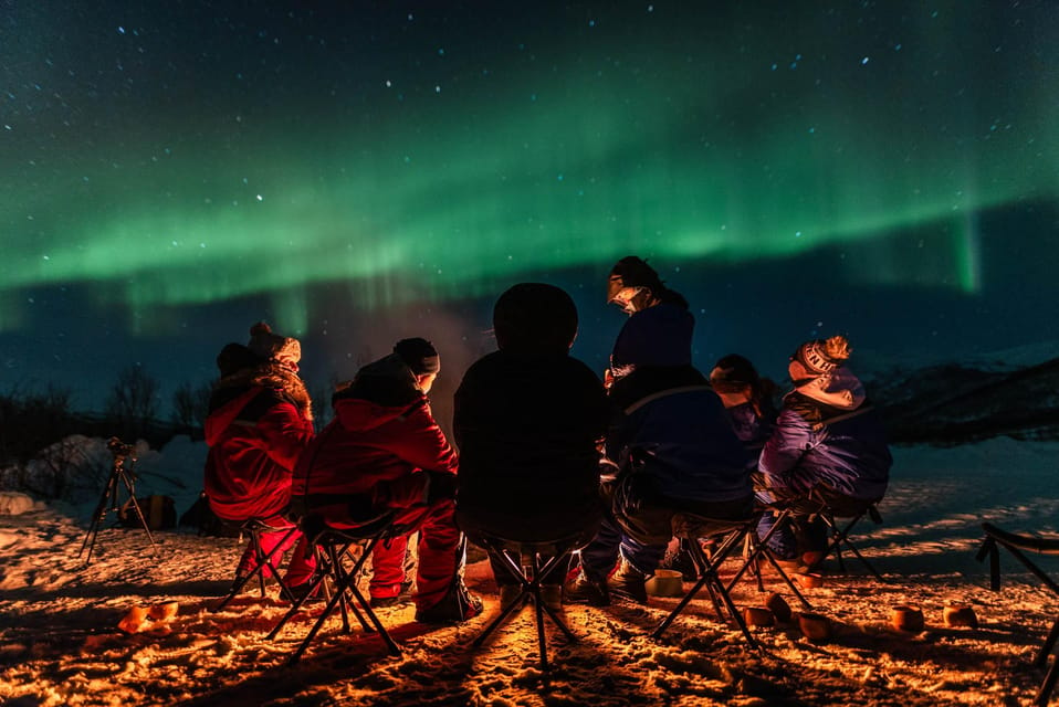 Aurora With Campfire – Boukersen Heim Guests Only