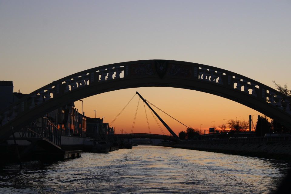 Aveiro in the Heart – Typical Boat Tour in Aveiro