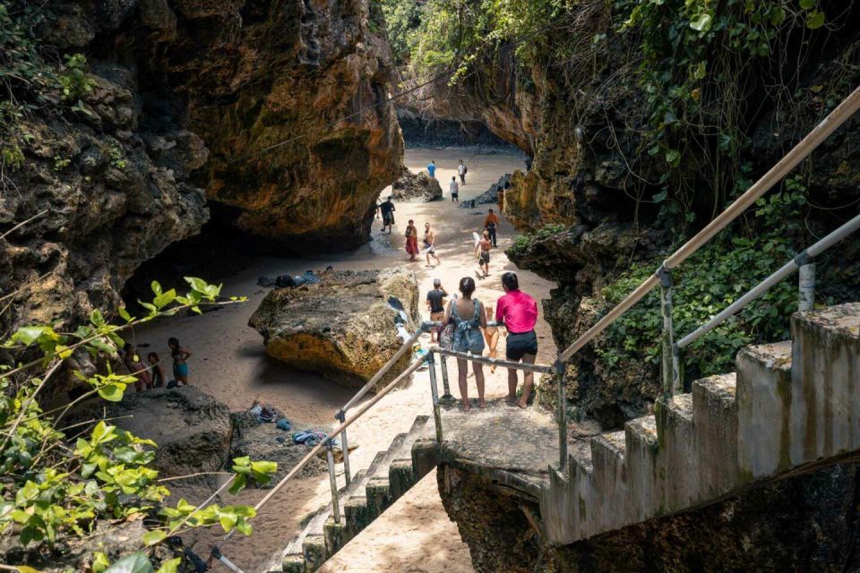 Bali: Hidden Beach Tour & Seafood Dinner With Sunset View