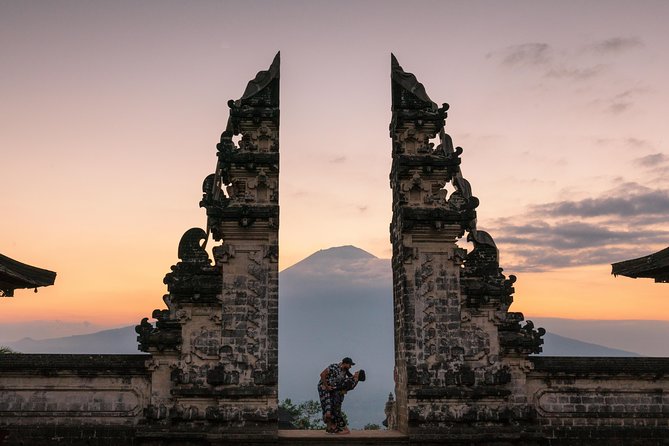 Bali Instagram: Gate of Heaven Temple Tour - Itinerary Highlights