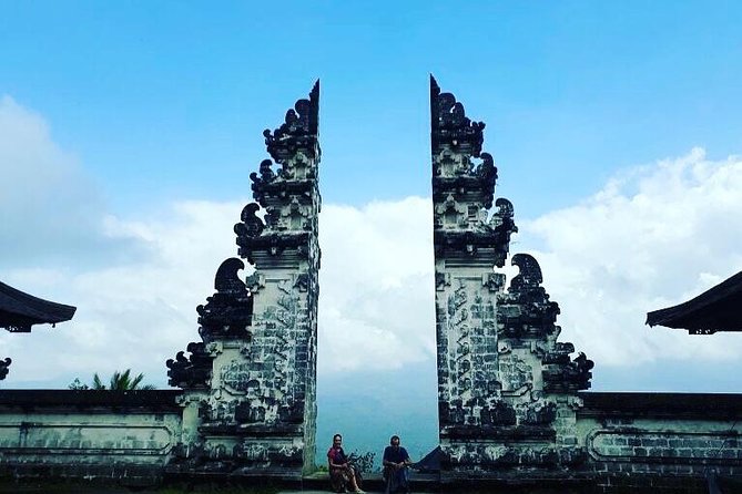 Bali : Instagrams Tour Lempuyang Temple, Tirta Gangga- Tukad Cepung , Tibumana Waterfall