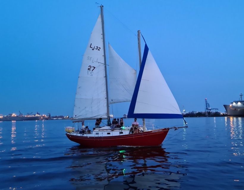 Baltimore: Inner Harbor Moonlight Cruise on a Classic Ship