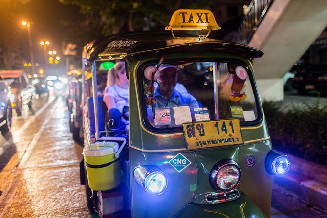 Bangkok by Night: Temples, Markets and Food Tuk-Tuk Tour