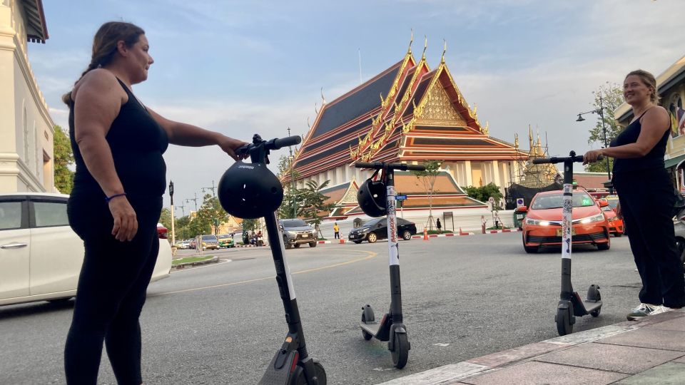 Bangkok: City Highlights Electric Scooter Tour