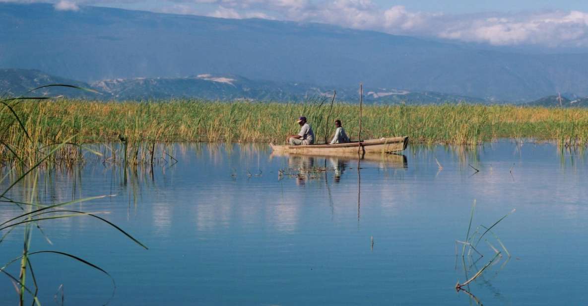 Barahona: Lake Enriquillo Discovery Tour