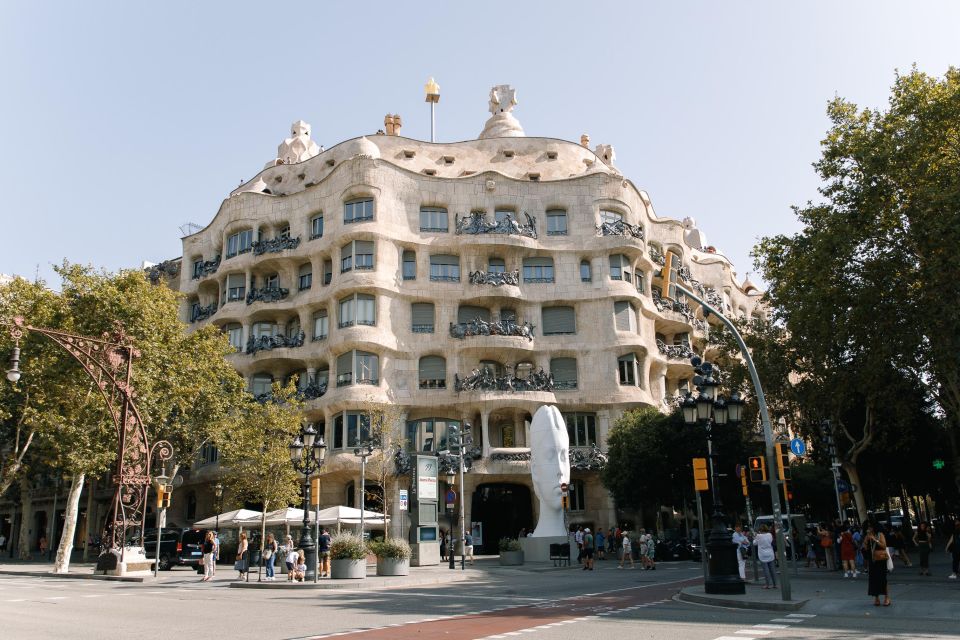 Barcelona: Exclusive Private Tour