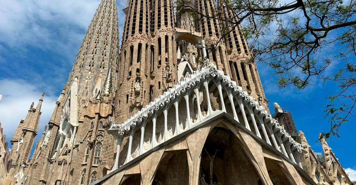 Barcelona: Full-Day Personalized City Tour