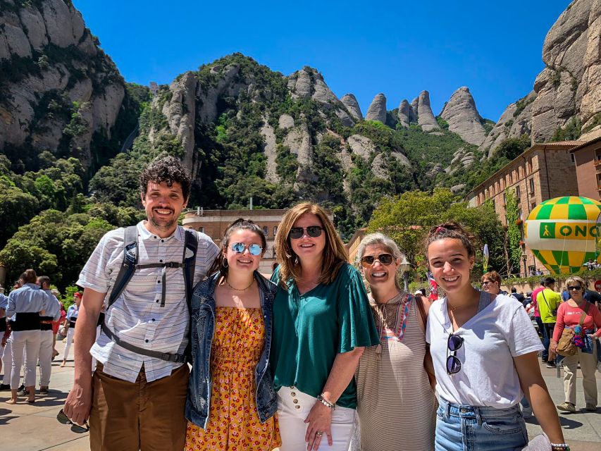 Barcelona: Montserrat Private Trip With Cable Car and Lunch