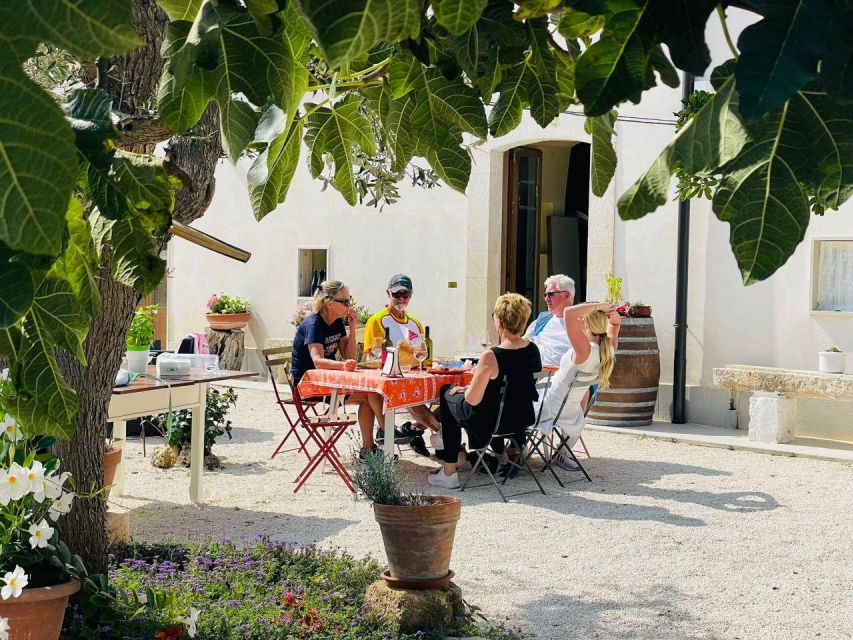 Bari: E-Bike Tour and Orecchiette in a Masseria