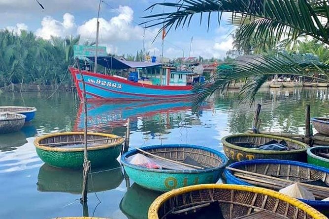 Basket Boat Riding