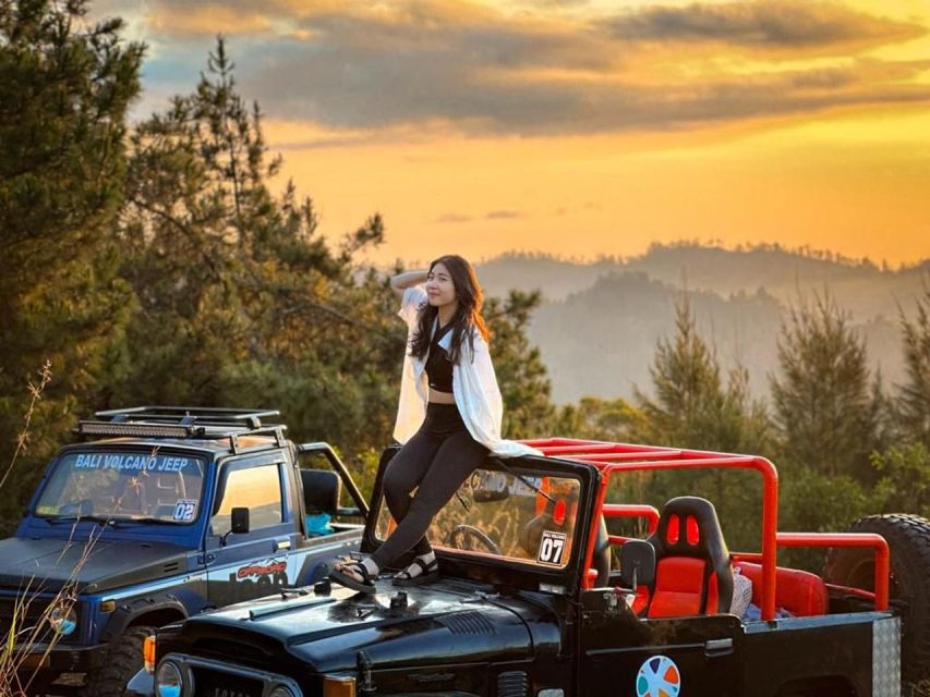 Batur: Jeep Sunrise, Ubud Waterfall, Ubud Coffee Plantation