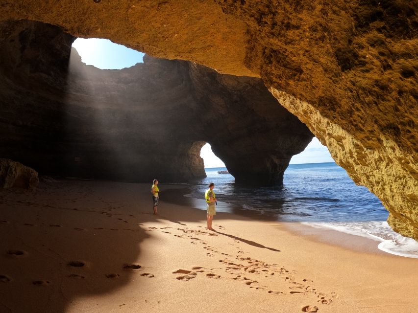 Benagil: Caves, Beaches, and Secret Spots Guided Kayak Tour