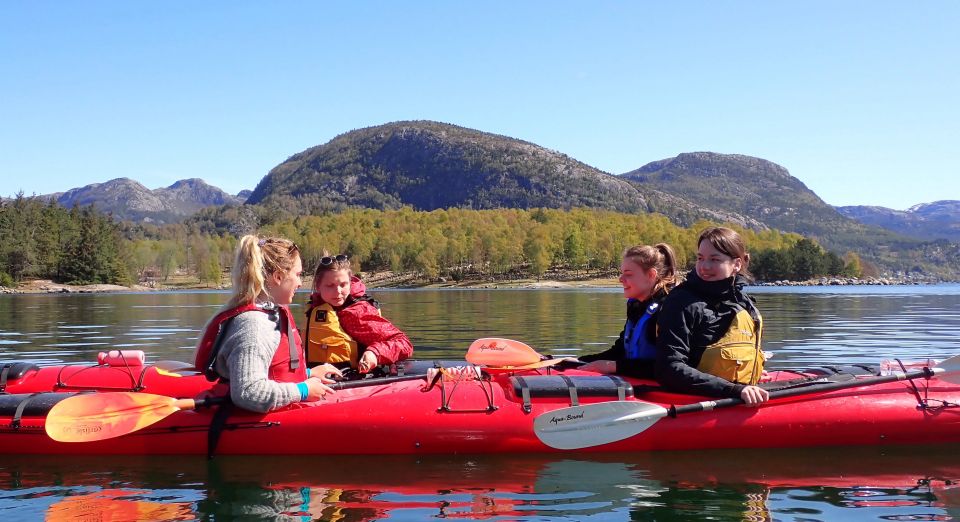 Bergen: Øygarden Islets Guided Kayaking Tour