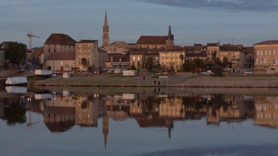 Bergerac: Private Guided Walking Tour - Experience Highlights