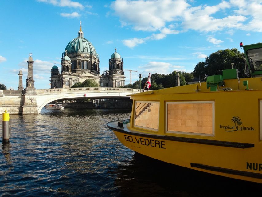 Berlin: 2.5-Hour East Side Boat Cruise With Commentary