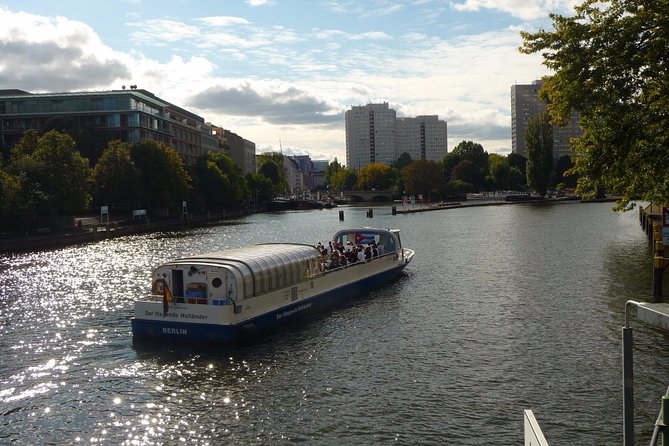 Berlin 4-Course Sunset Dinner Cruise Including Drinks