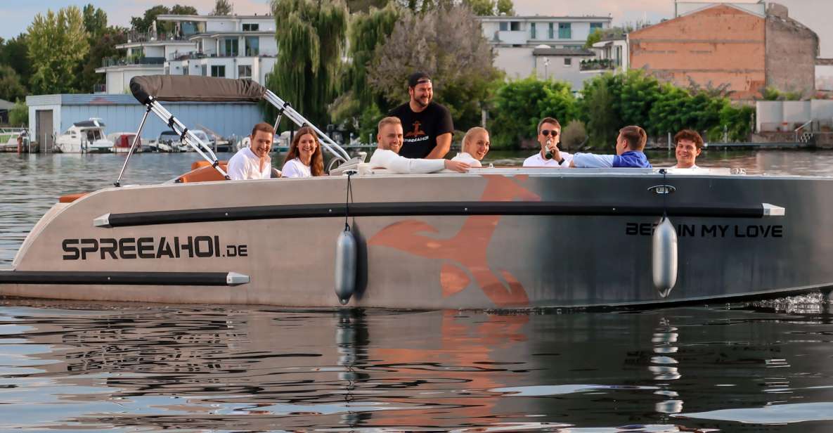 Berlin: Electric Boat Rental for Self-Driving 2 Hrs