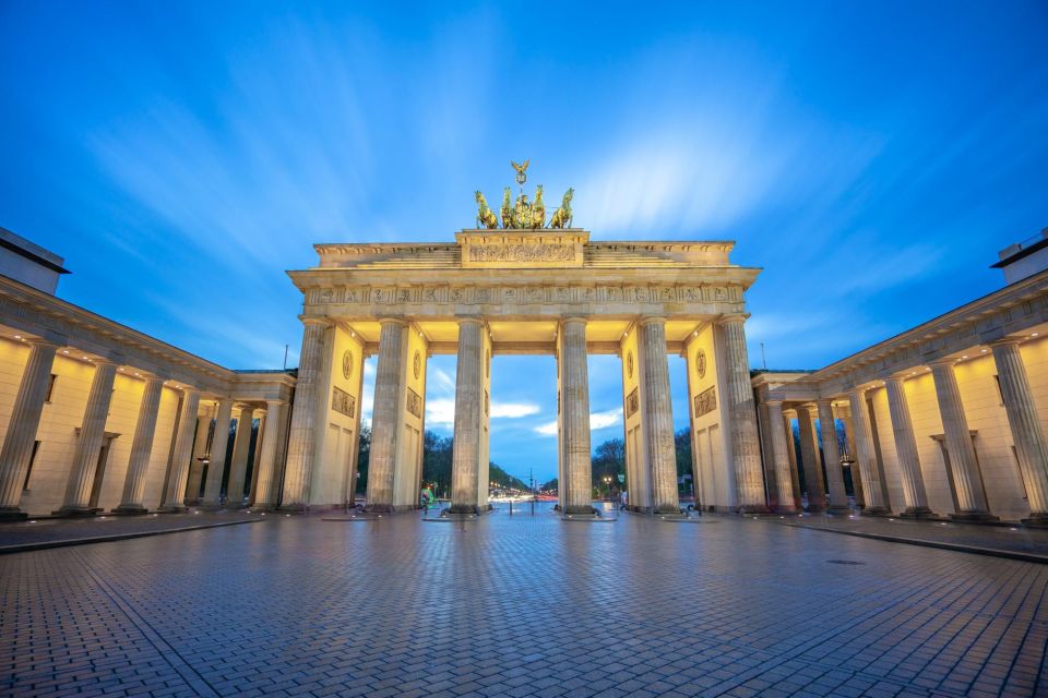 Berlin: Express Walk With a Local in 90 Minutes