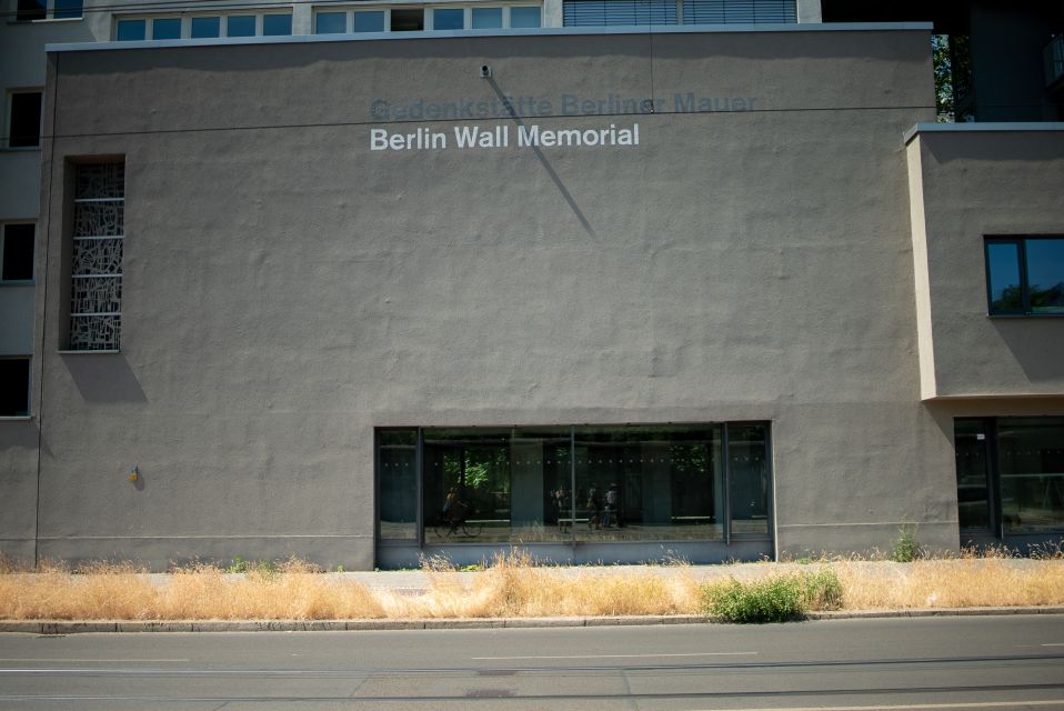 Berlin Insiders Cold War Walking Tour