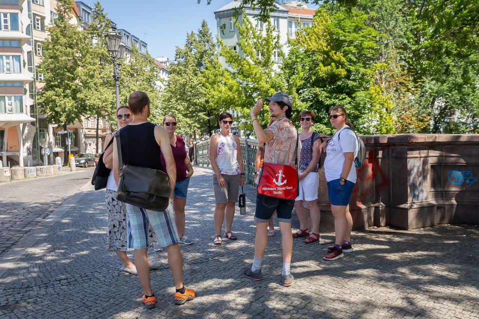 Berlin: Kreuzberg Guided Walking Evening Tour