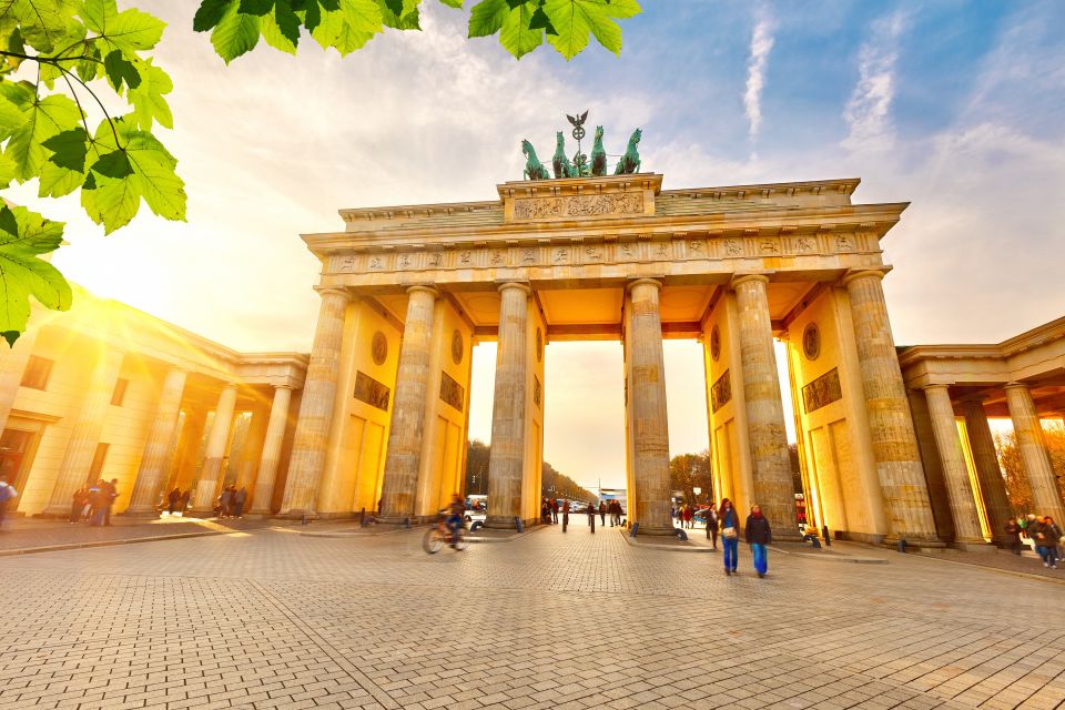 Berlin: Scenic Guided Tour by Private Car for 2, 3, 6 Hours