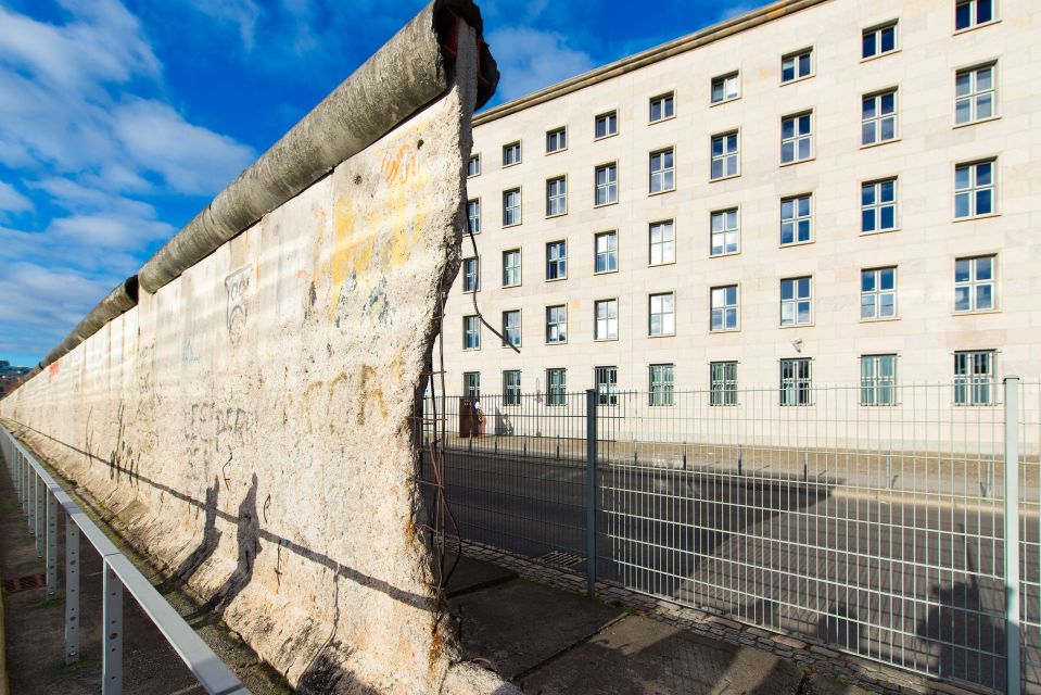 Berlin Wall – East and West Berlin Private Walking Tour