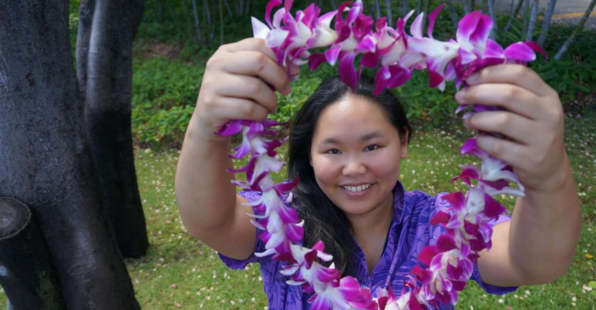 Big Island: Kona Airport Traditional Lei Greeting