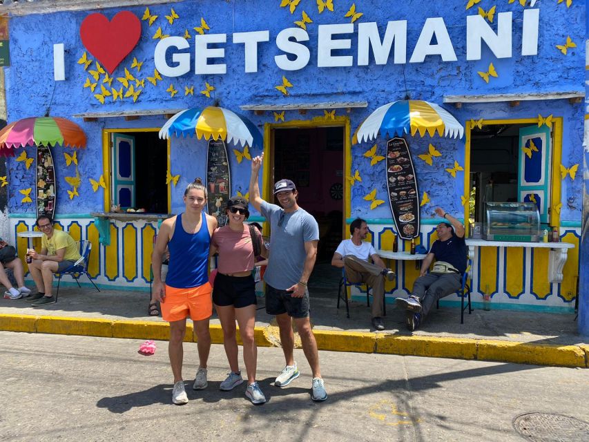 BIKE RIDE & LUNCH AT ANTHONY BOURDAIN FAVORITE CULINARY SPOT - Overview of the Experience