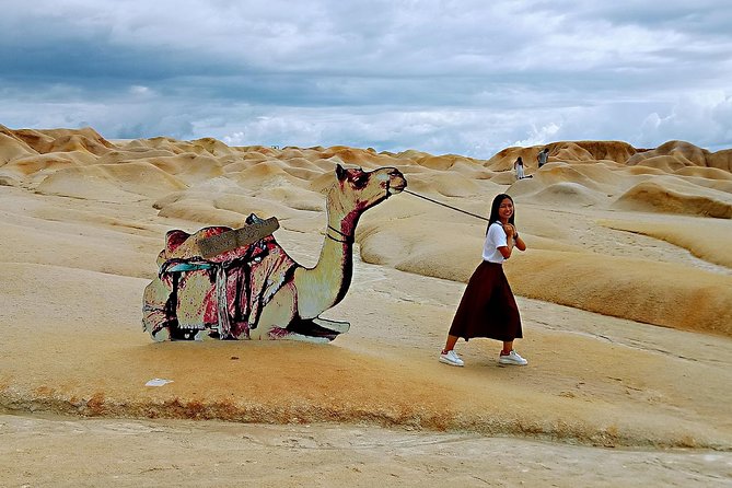 Bintan Sand Dunes & Blue Lakes Tour With Lunch