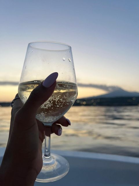 BOAT TOUR WITH APERITIF ON BOARD IN THE CYCLOPS ISLANDS