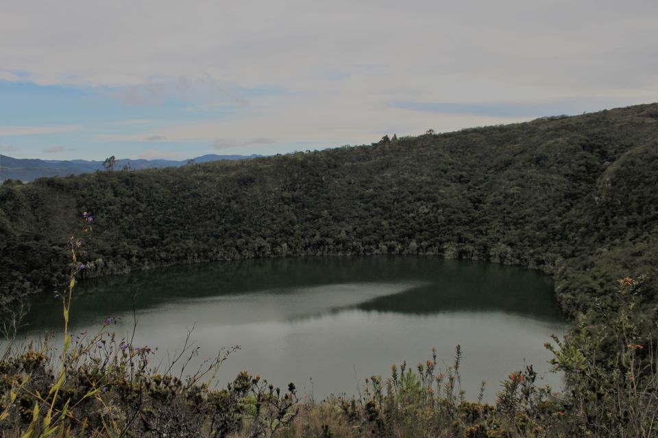 Bogotá: Salt Cathedral & Lake Guatavitá Tour With Lunch