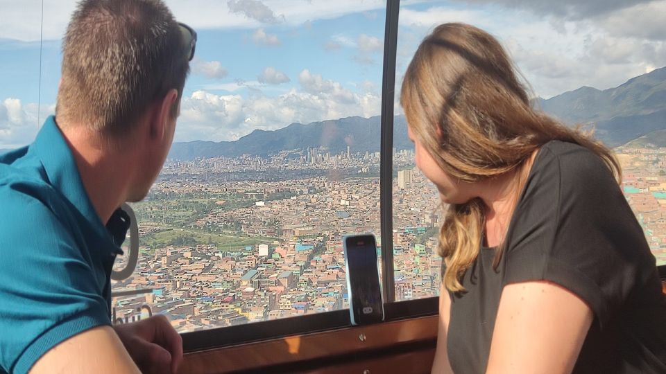 Bogotá’s Neighborhoods: the Paradise Favela Tour With Cable Car