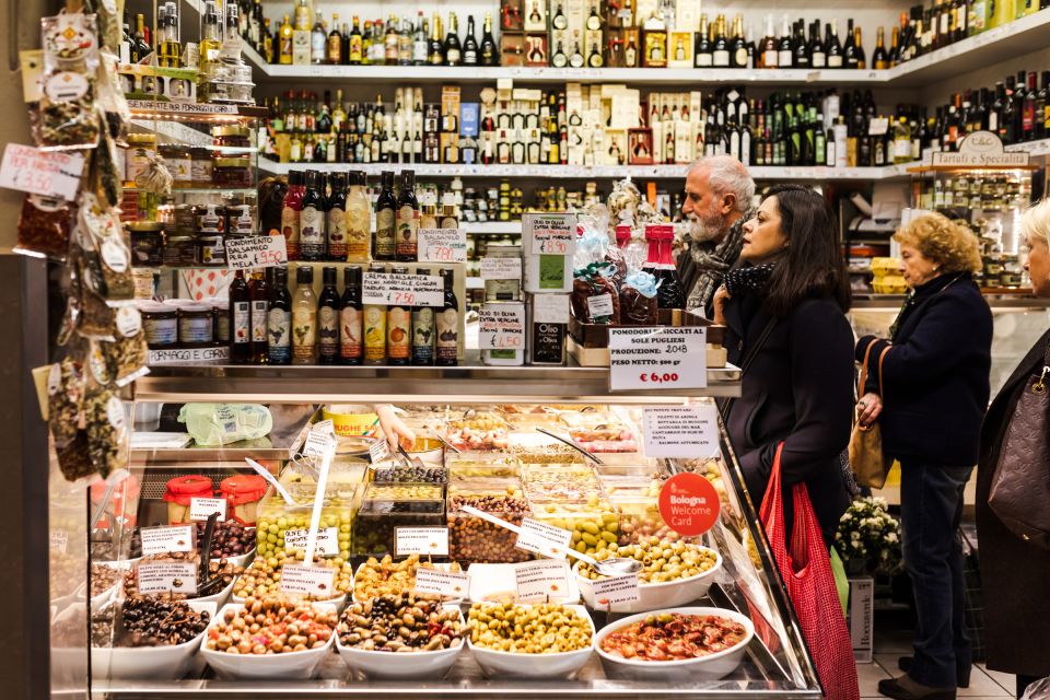 Bologna: Eat and Drink Like a Local Food Tour - Customized Tour With Local Guide