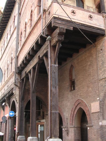 Bologna: Guided Walking Tour