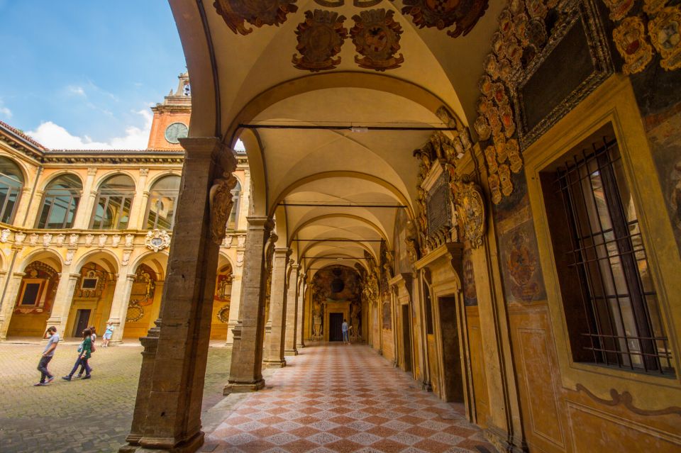 Bologna: Inside City Tour, San Luca Express, & Tastings