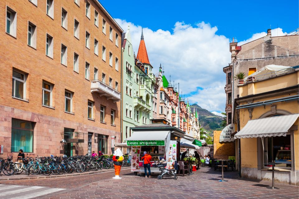 Bolzano: First Discovery Walk and Reading Walking Tour